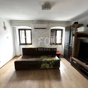 Rijeka, Donja Vežica, 115m2, okućnica - prilika!