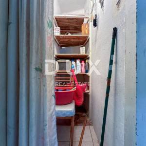 RIJEKA, DONJA VEŽICA - 2SKL s lođom i pogledom na more