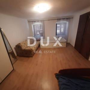 RIJEKA, DONJA VEŽICA - stan 101 m2 + potkrovlje 58 m2 + okućnica na odličnoj i traženoj lokaciji! PRILIKA!