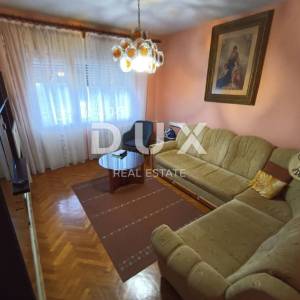 RIJEKA, DONJA VEŽICA - Trosoban stan na odličnoj lokaciji s okućnicom