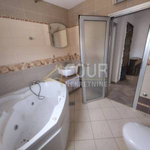 Rijeka, Drenova, 220.64m2, u naravi 2 stana, novogradnja
