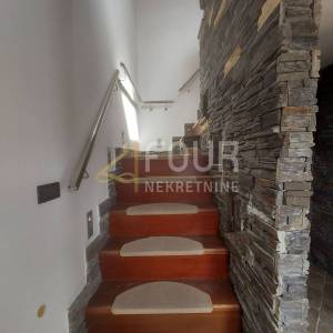 Rijeka, Drenova, 220.64m2, u naravi 2 stana, novogradnja
