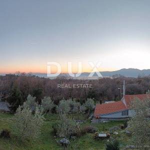 RIJEKA, DRENOVA - građevinsko zemljište 1.370 m2 s pogledom na more za stambenu zgradu / stanove / apartmane / obiteljsku kuću ...