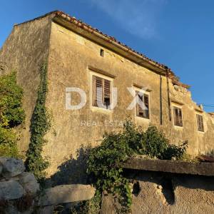 RIJEKA, DRENOVA - samostojeća kuća + dvije dvorišne zgrade + dvorište + 2.997 m2 GRAĐEVINSKOG ZEMLJIŠTA! PRILIKA!