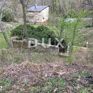 RIJEKA, GORNJA DRENOVA- građ. zemljište, 1021 m2, starina!!!