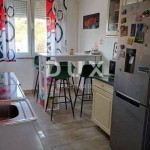 RIJEKA, HOSTI - 3S+DB s pogledom na more