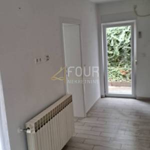 Rijeka, Hosti, 78.57m2, 2s+db, terasa, okućnica 280m2