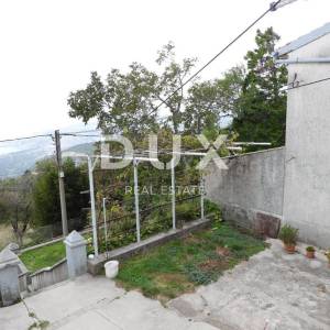 RIJEKA, HRELJIN- dvojna kuća 150m2 s pogledom na more + okoliš 650m2