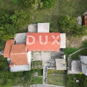 RIJEKA, HRELJIN- dvojna kuća 150m2 s pogledom na more + okoliš 650m2