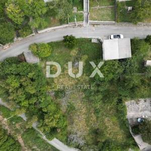 RIJEKA, HRELJIN- dvojna kuća 150m2 s pogledom na more + okoliš 1450m2