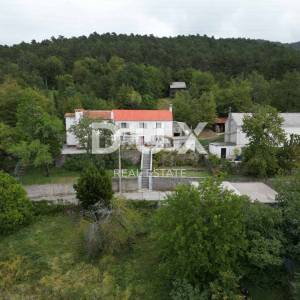 RIJEKA, HRELJIN- dvojna kuća 150m2 s pogledom na more + okoliš 1450m2