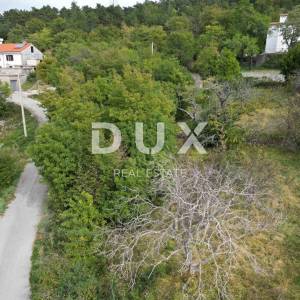 RIJEKA, HRELJIN- dvojna kuća 150m2 s pogledom na more + okoliš 1450m2