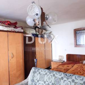 RIJEKA, HRELJIN- dvojna kuća 150m2 s pogledom na more + okoliš 1450m2