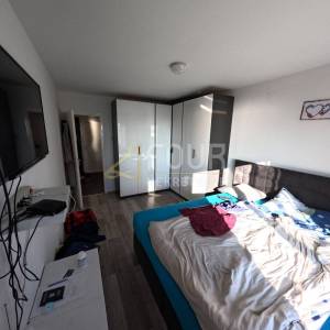 Rijeka, Kantrida, 89.54m2, u naravi 2 stana, lođa, pogled na more
