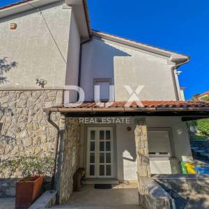 RIJEKA, KANTRIDA - odlična privatna kuća 200 metara od mora s okućnicom od 1400m2