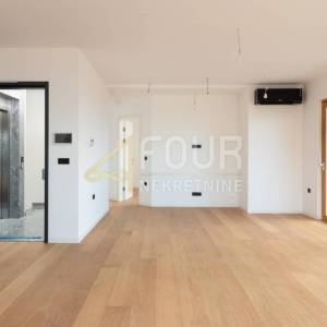 Rijeka, Kantrida, penthouse 3s+db s krovnom terasom, 164.82m2