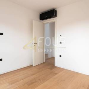 Rijeka, Kantrida, penthouse 3s+db s krovnom terasom, 164.82m2