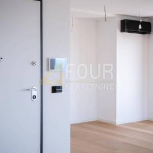 Rijeka, Kantrida, penthouse 3s+db s krovnom terasom, 164.82m2
