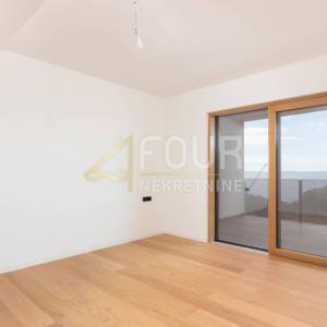 Rijeka, Kantrida, penthouse 3s+db s krovnom terasom, 164.82m2