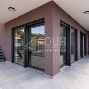 Rijeka, Kantrida, penthouse 3s+db s krovnom terasom, 164.82m2