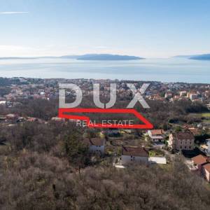 RIJEKA, KASTAV - građevinsko zemljište 2.451 m2 + 1.930 m2 s pogledom na more za stambenu zgradu - stanove / apartmane / obitel...