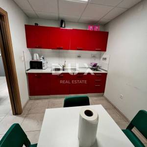 RIJEKA, KASTAV - poslovni prostor / uredski prostor 159 m2 , modernije uređen!!!