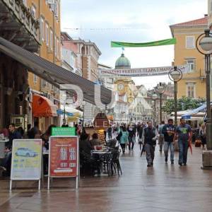 RIJEKA - KORZO, poslovni prostor 10 m2