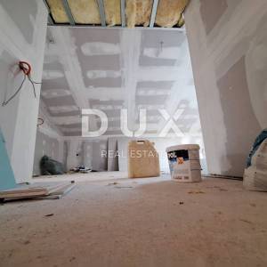 RIJEKA, KOSTRENA - Samostojeća kuća 4S+DB - bazen, okućnica i pogled!
