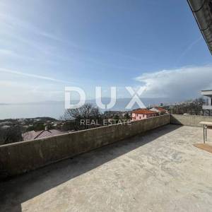 RIJEKA, KOSTRENA - Samostojeća kuća 4S+DB - bazen, okućnica i pogled!