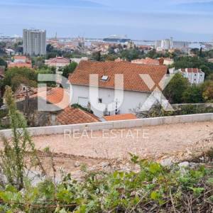 RIJEKA, KOZALA, BRAŠĆINE- građevinsko zemljište 1800m2 s pogledom na more za stambenu zgradu/ villu