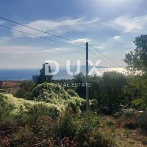 RIJEKA, KOZALA - građevinsko zemljište 1270m2 građevinsko zemljište  s pogledom na more za stambenu zgradu – stanove/obiteljsku...