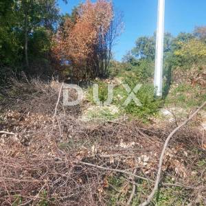 RIJEKA, KOZALA - građevinsko zemljište 1270m2 građevinsko zemljište  s pogledom na more za stambenu zgradu – stanove/obiteljsku...