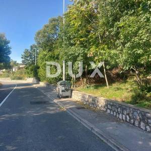 RIJEKA, KOZALA - građevinsko zemljište 1270m2 građevinsko zemljište  s pogledom na more za stambenu zgradu – stanove/obiteljsku...