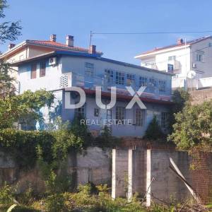 RIJEKA, KOZALA- građevinsko zemljište 1016m2 s pogledom na more s građ. dozvolom za stambenu zgradu–stanove / poslovno-stambenu...