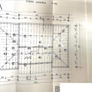 RIJEKA, KOZALA- građevinsko zemljište 1016m2 s pogledom na more s građ. dozvolom za stambenu zgradu–stanove / poslovno-stambenu...