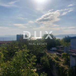 RIJEKA, KOZALA- građevinsko zemljište 1016m2 s pogledom na more s građ. dozvolom za stambenu zgradu–stanove / poslovno-stambenu...