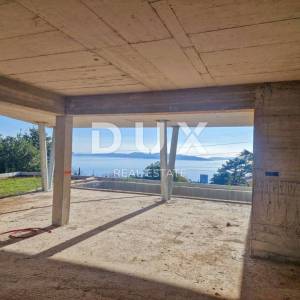 RIJEKA, KOZALA - Moderan stan u prizemlju s panoramskim pogledom