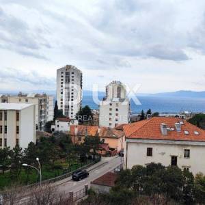 RIJEKA, KOZALA - stan od 88m2 za smještaj do 6 radnika ili obitelj, pet-friendly, garaža