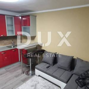 RIJEKA, KRIMEJA - 2 samostojeće kuće s pogledom na more + 2 pomoćne zgrade + okućnica! PRILIKA!