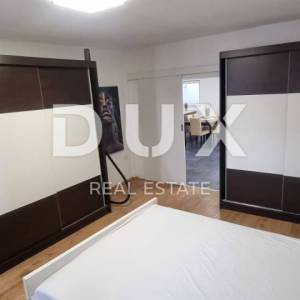RIJEKA, KRIMEJA - 2 samostojeće kuće s pogledom na more + 2 pomoćne zgrade + okućnica! PRILIKA!