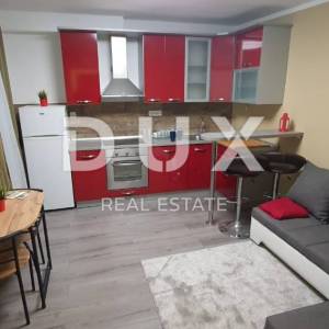 RIJEKA, KRIMEJA - 2 samostojeće kuće s pogledom na more + 2 pomoćne zgrade + okućnica! PRILIKA!