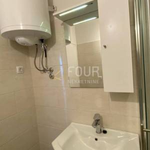 Rijeka, Krnjevo, 24.66m2, garsonijera, zatvorena lođa, pogled