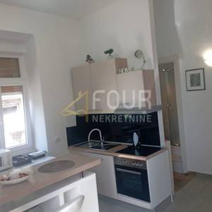 Rijeka, Krnjevo, 47.84m2, adaptiran stan s balkonom