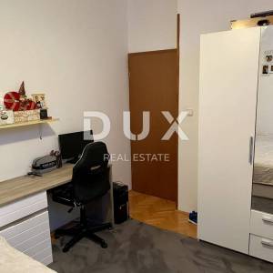 RIJEKA, KRNJEVO - Kuća s okućnicom i 2 poslovna prostora