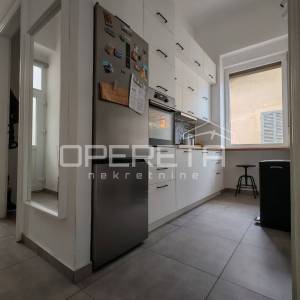 Rijeka, Krnjevo - Novouređen stan 2S+DB s balkonom