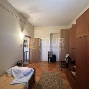 Rijeka, Krnjevo, samostojeća kuća s 2 stana, pogled na more! Rijetkost!