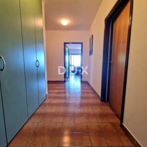 RIJEKA, MARČELJEVA DRAGA - 3S+DB od 122m2, garaža, pogled