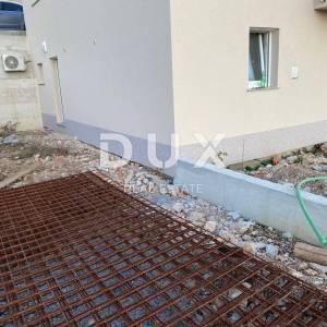 RIJEKA, MARINIĆI - 2 stana u novogradnji s pogledom na more + okućnica!!! PRILIKA!!!