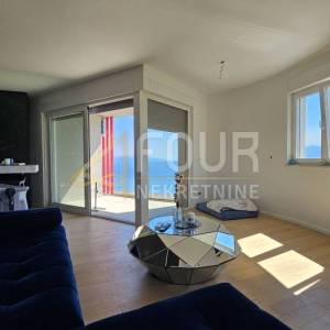 Rijeka, Martinkovac, 71m2, moderan 2s+db, lođa, pogled na more