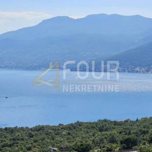 Rijeka, Martinkovac, 71m2, moderan 2s+db, lođa, pogled na more